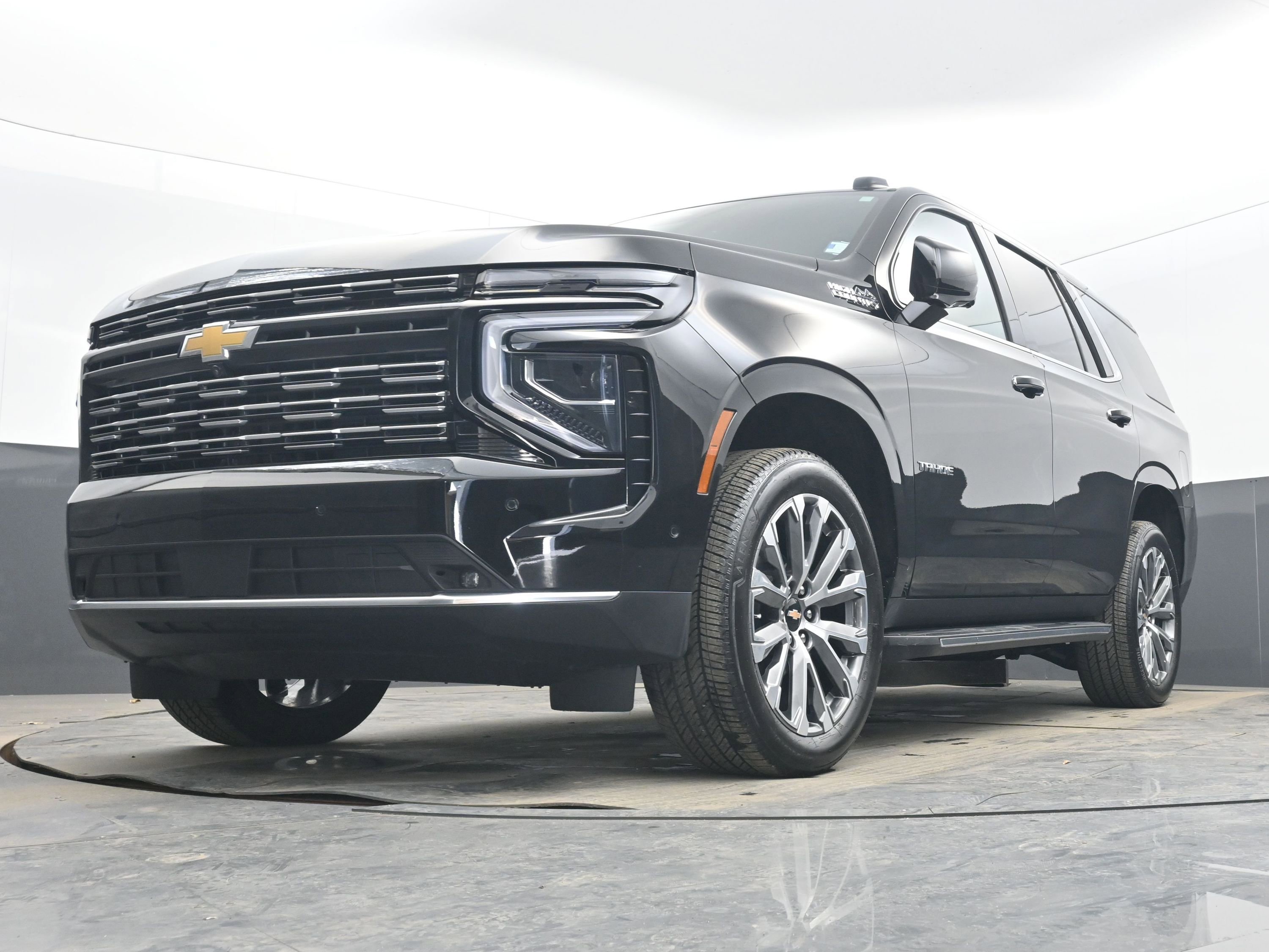 Certified 2025 Chevrolet Tahoe High Country image 22