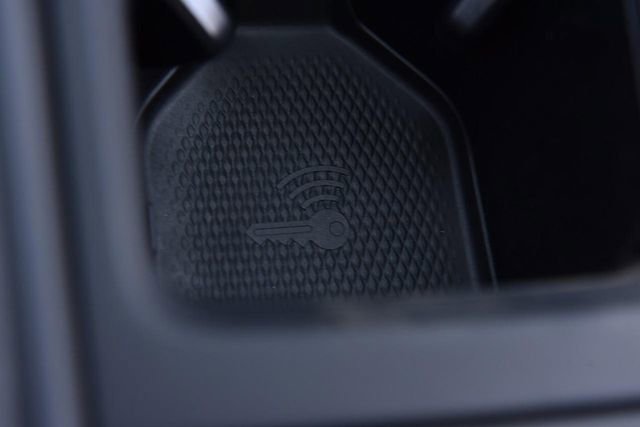 New 2026 Volkswagen Tiguan SE image 16