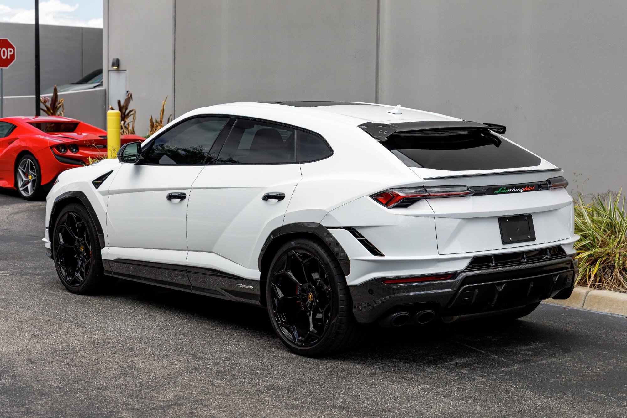 Used 2024 Lamborghini Urus Performante AWD/4WD image 3