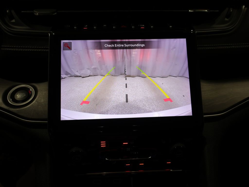 Certified 2023 Jeep Grand Cherokee Limited w/ Black Appearance Package image 27