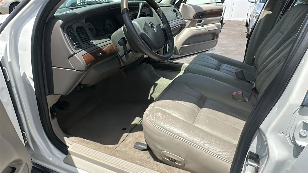 Used 2009 Mercury Grand Marquis LS RWD image 22