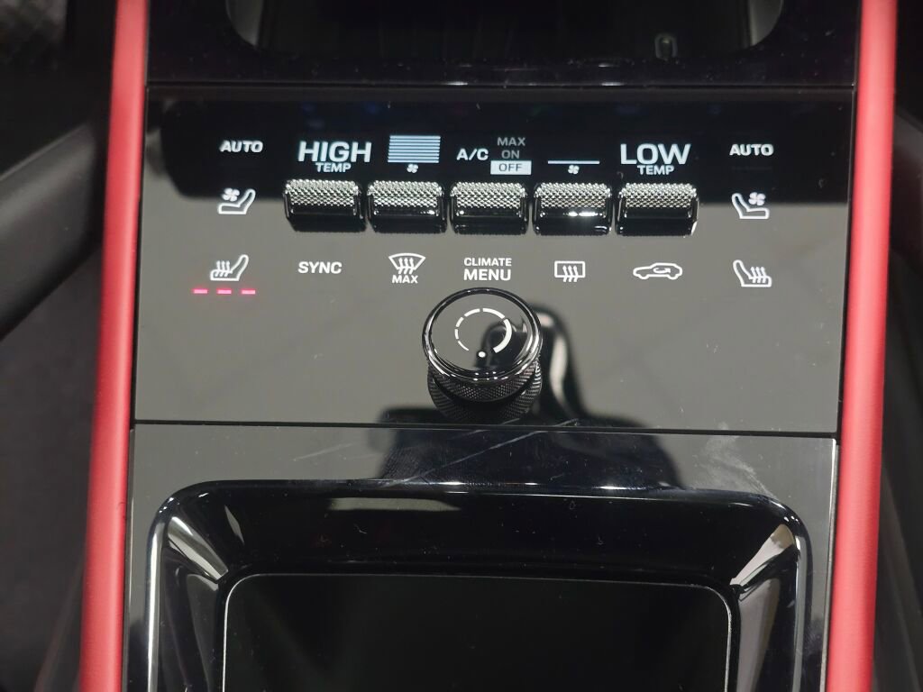 New 2026 Porsche Cayenne Coupe image 17