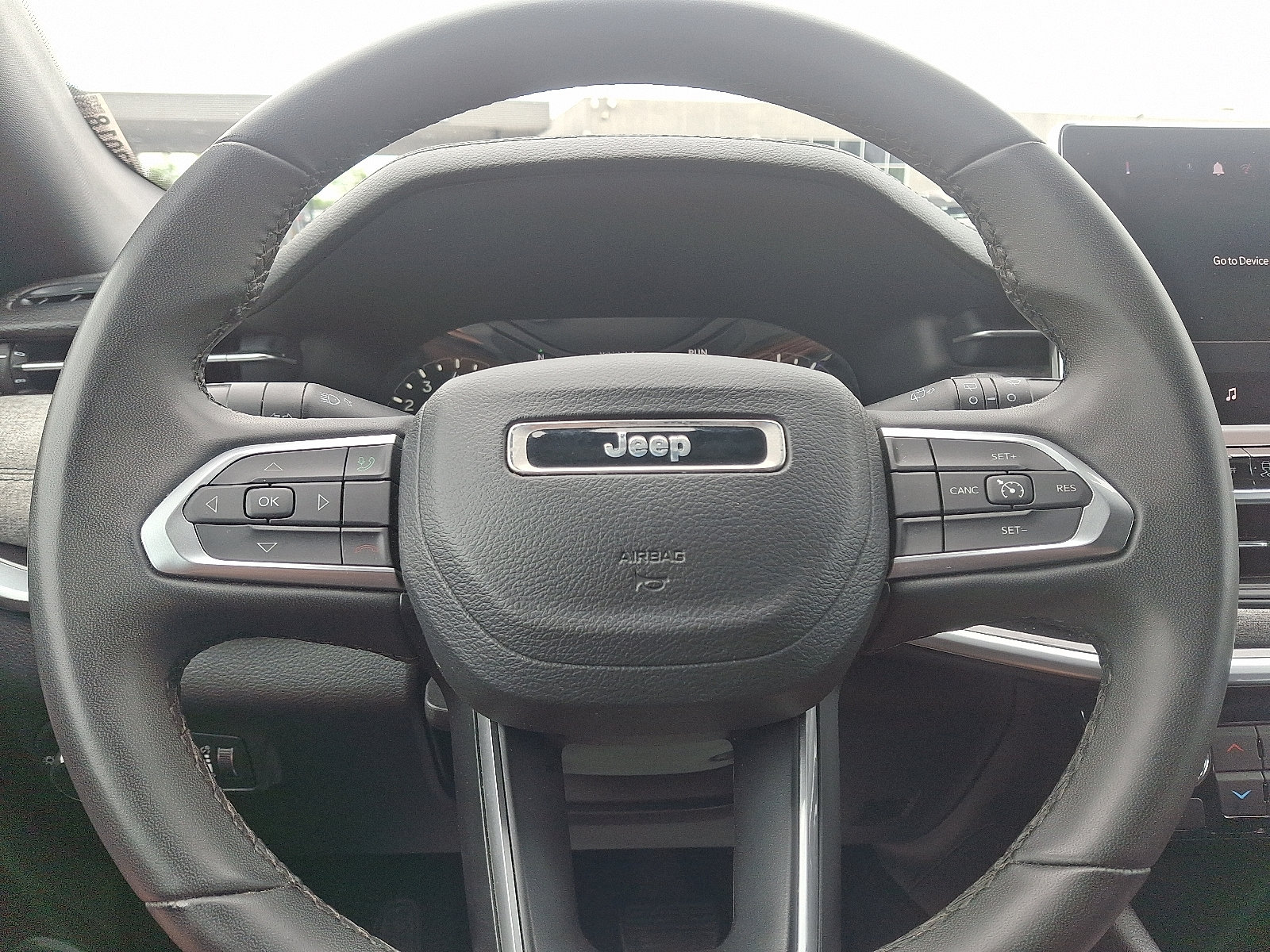 Used 2024 Jeep Compass Latitude AWD/4WD image 18