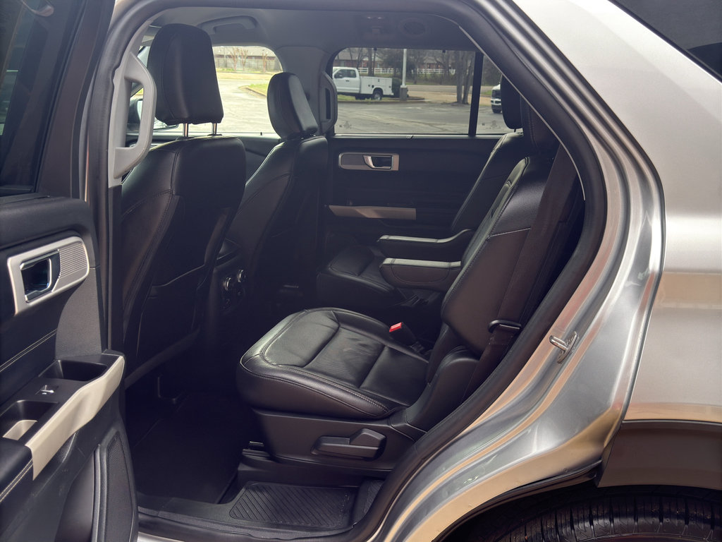 Used 2021 Ford Explorer Limited w/ Equipment Group 301A image 10