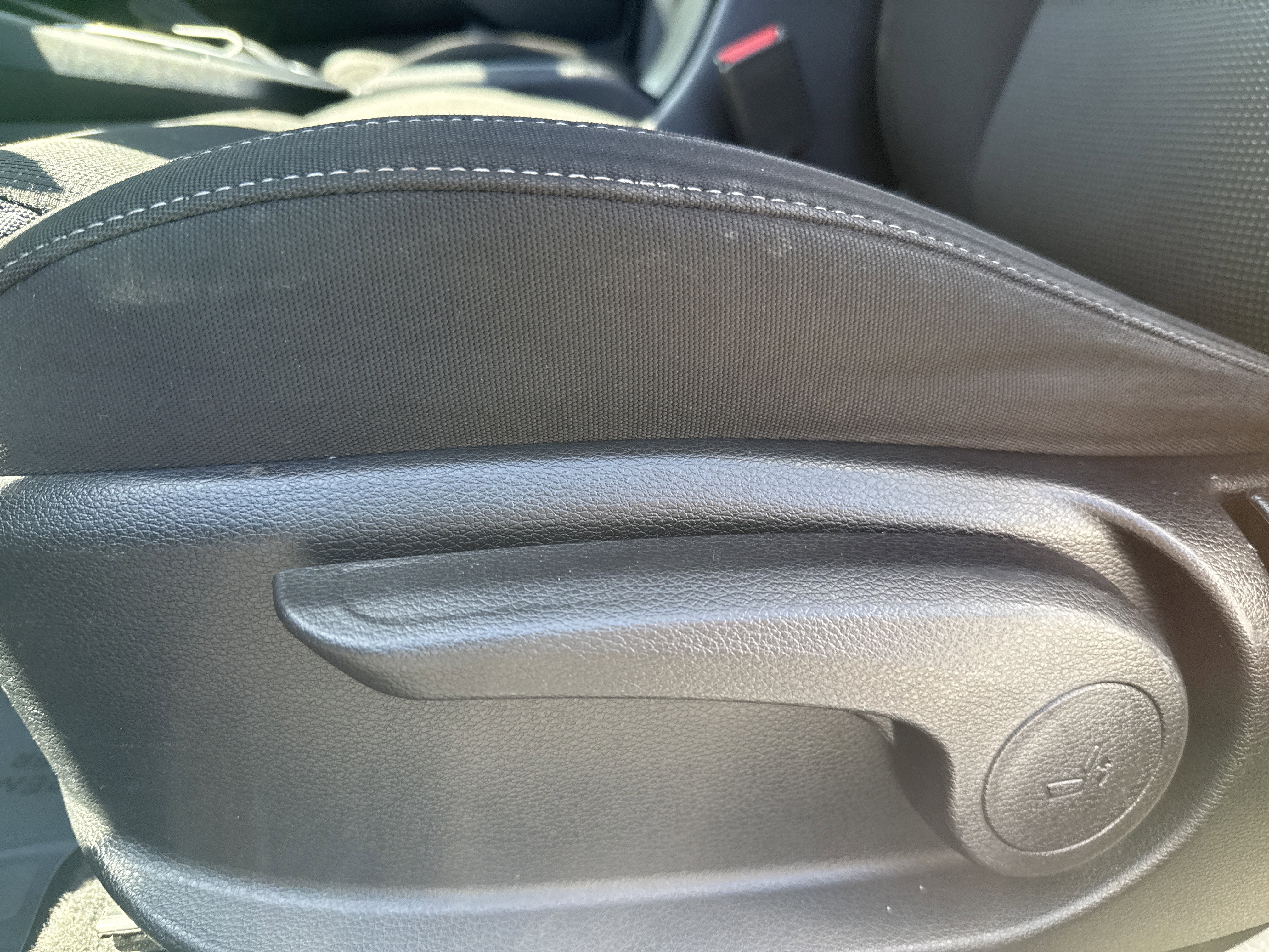 Used 2019 Kia Forte LXS FWD image 12