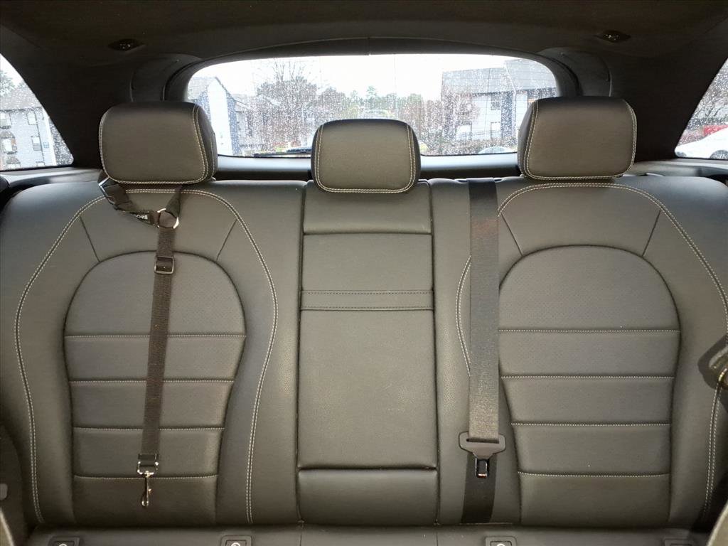 Used 2020 Mercedes-Benz GLC 300 image 18