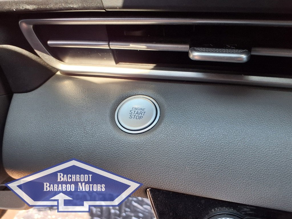 Used 2023 Hyundai Elantra SEL image 26