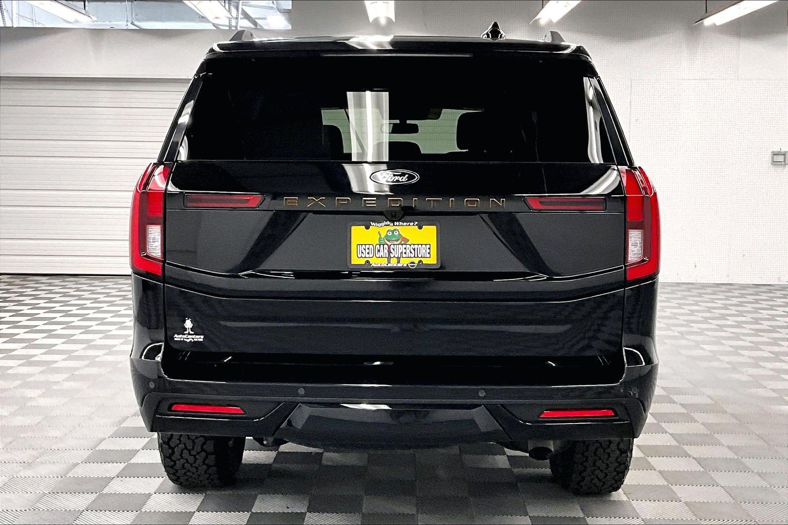 Used 2025 Ford Expedition Tremor AWD/4WD image 5