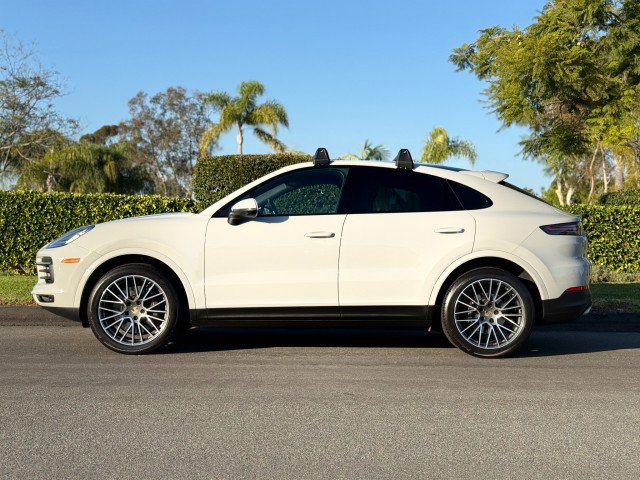Used 2023 Porsche Cayenne Coupe image 2