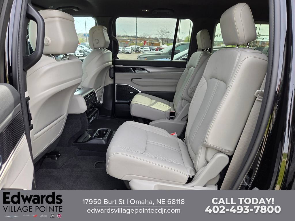 New 2026 Jeep Grand Wagoneer L Limited AWD/4WD image 26