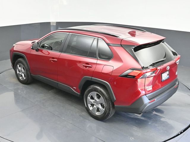 Used 2025 Toyota RAV4 XLE w/ Convenience Package image 32