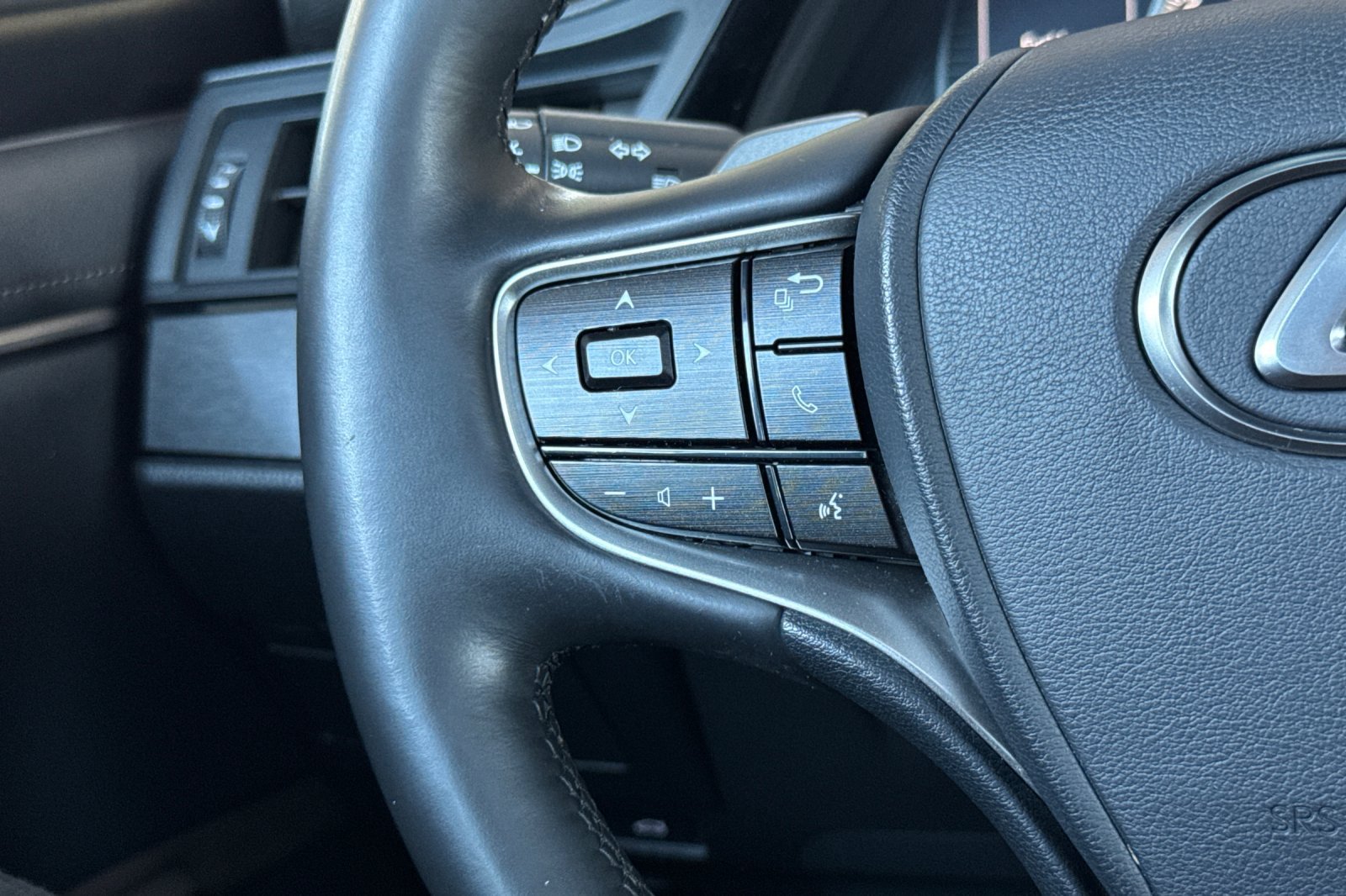 Used 2024 Lexus ES 350 w/ Premium Package FWD image 27