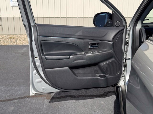 Used 2018 Mitsubishi Outlander Sport SE FWD image 20