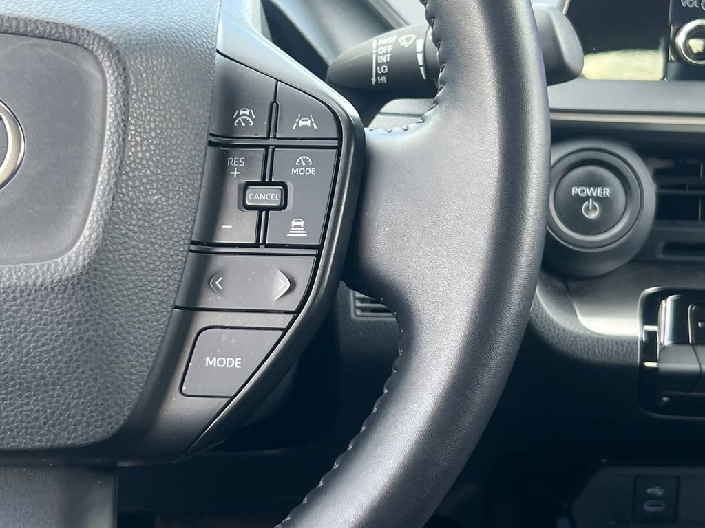Used 2024 Toyota Prius LE image 25