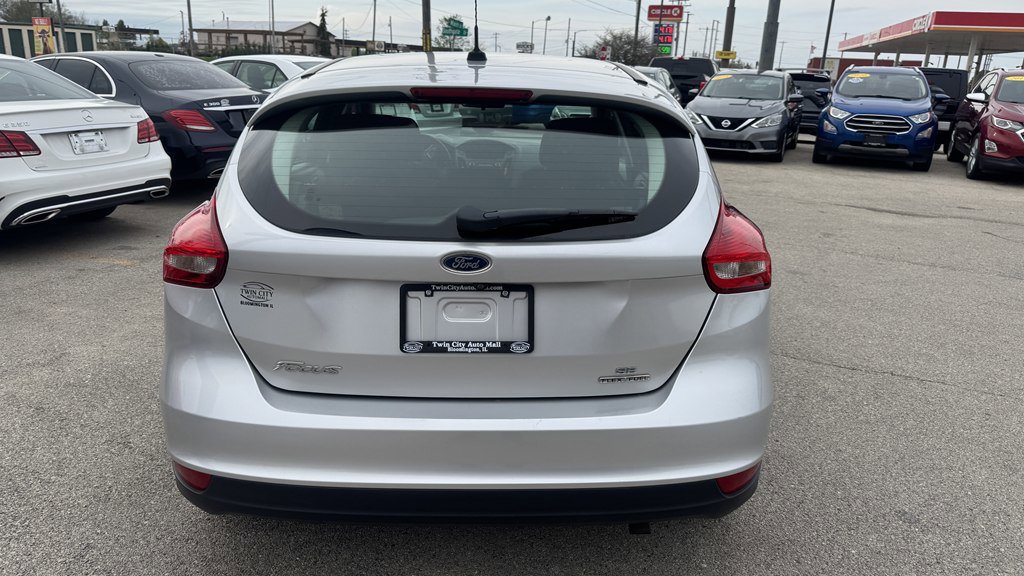 Used 2015 Ford Focus SE FWD image 7