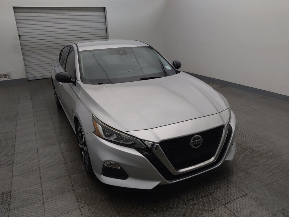 Used 2020 Nissan Altima 2.5 SR FWD image 14