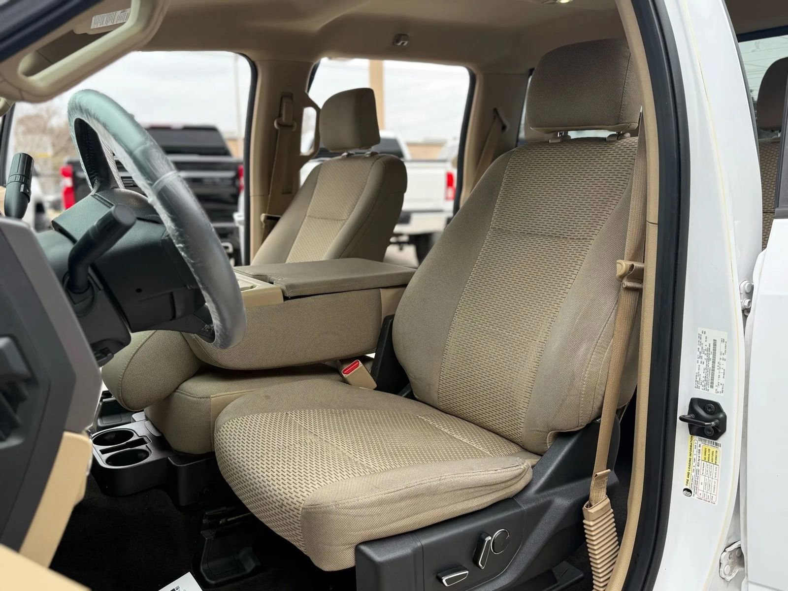 Used 2015 Ford F150 XLT w/ Equipment Group 302A Luxury AWD/4WD image 16