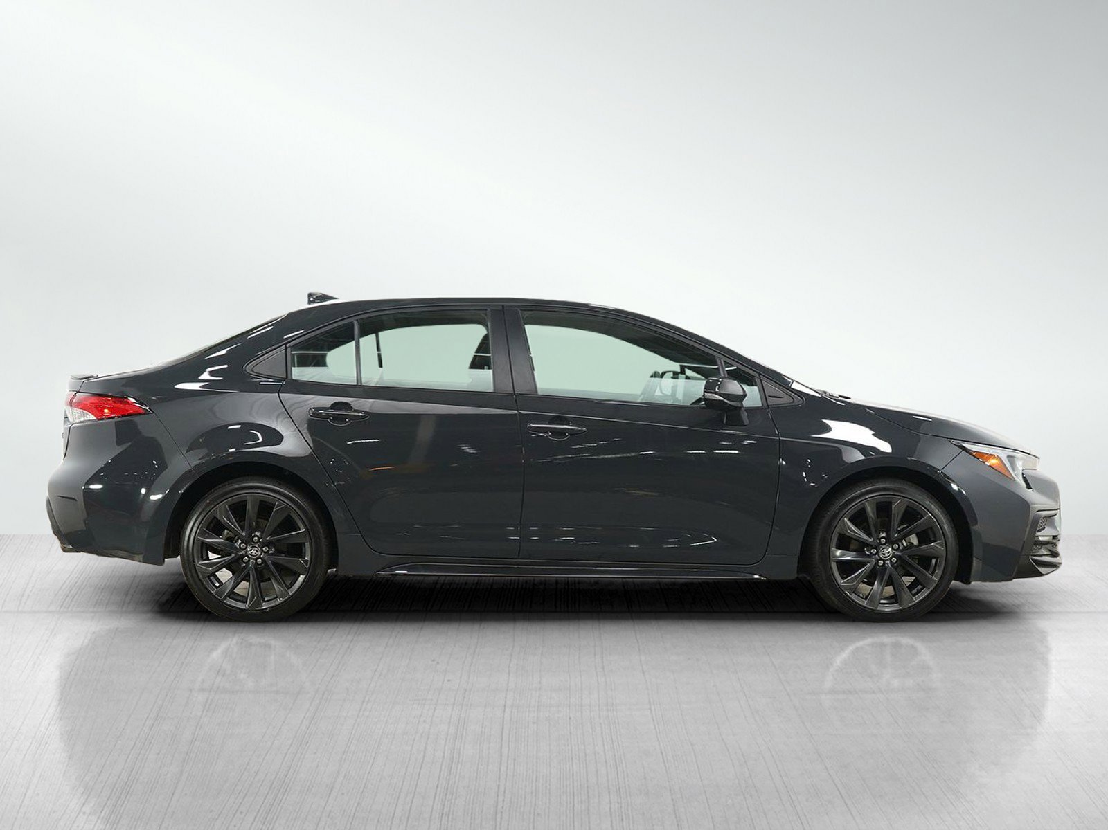 Used 2023 Toyota Corolla SE FWD image 6