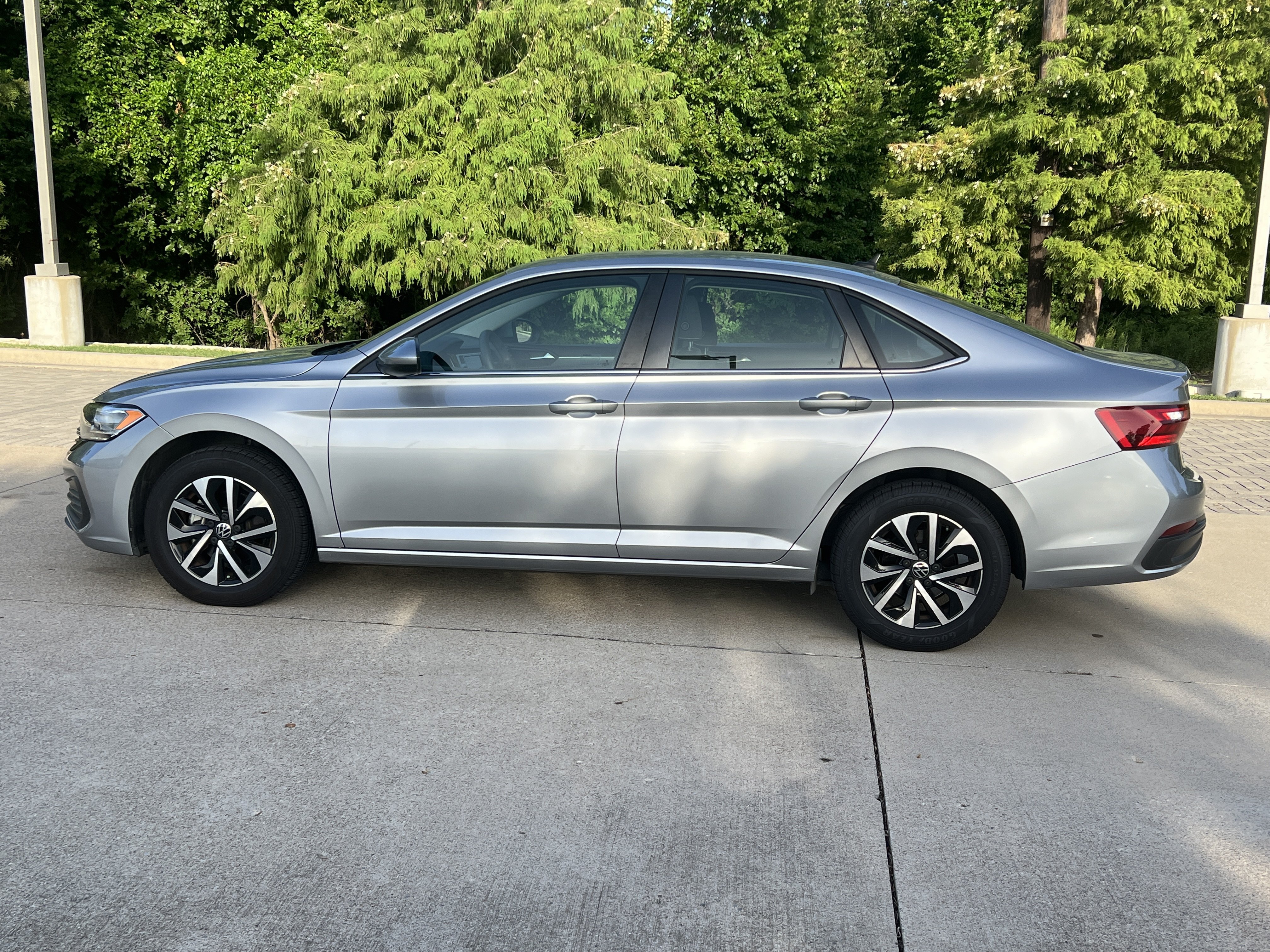 Used 2022 Volkswagen Jetta S FWD image 7