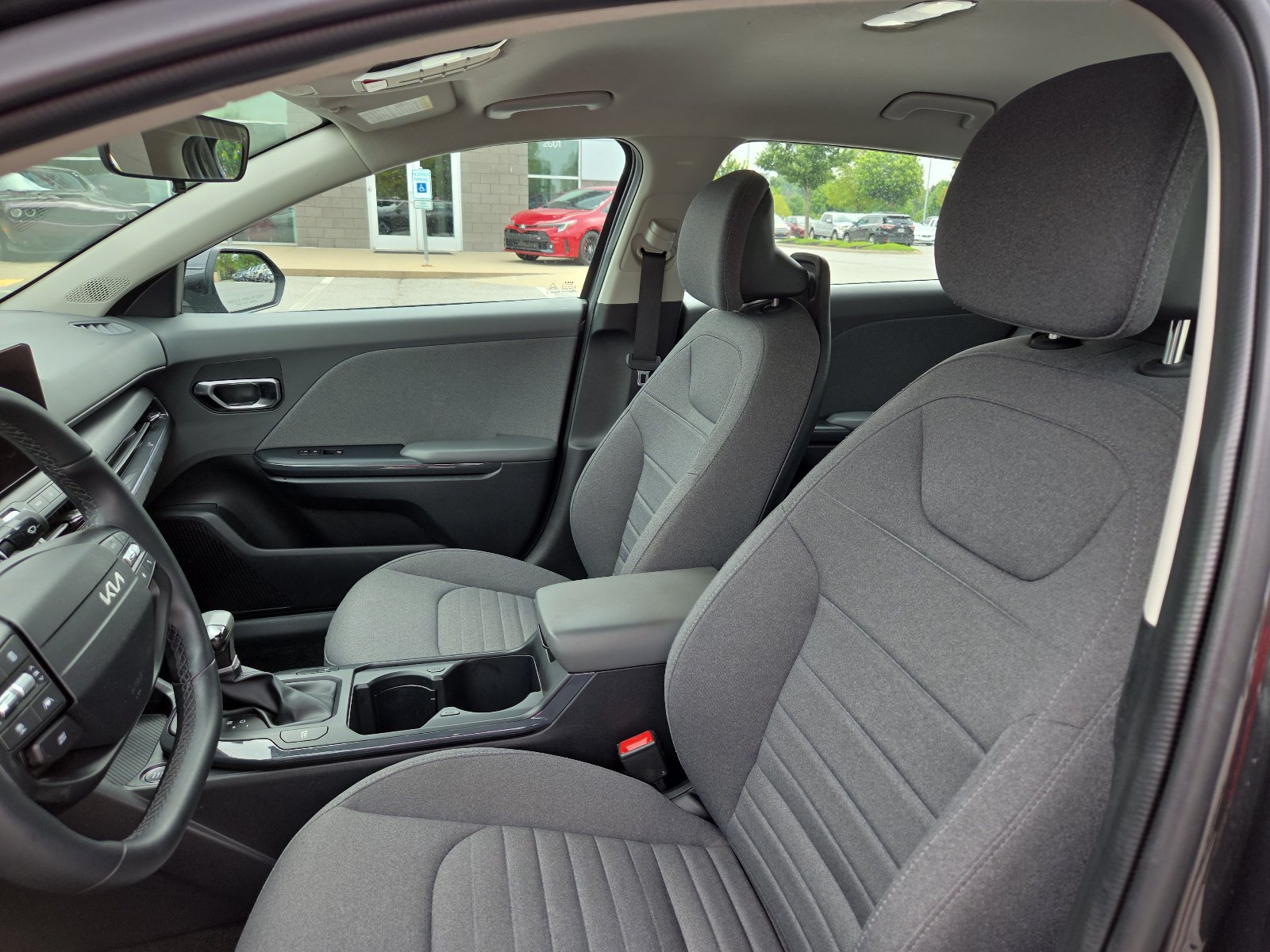 Used 2025 Kia K4 EX FWD image 12