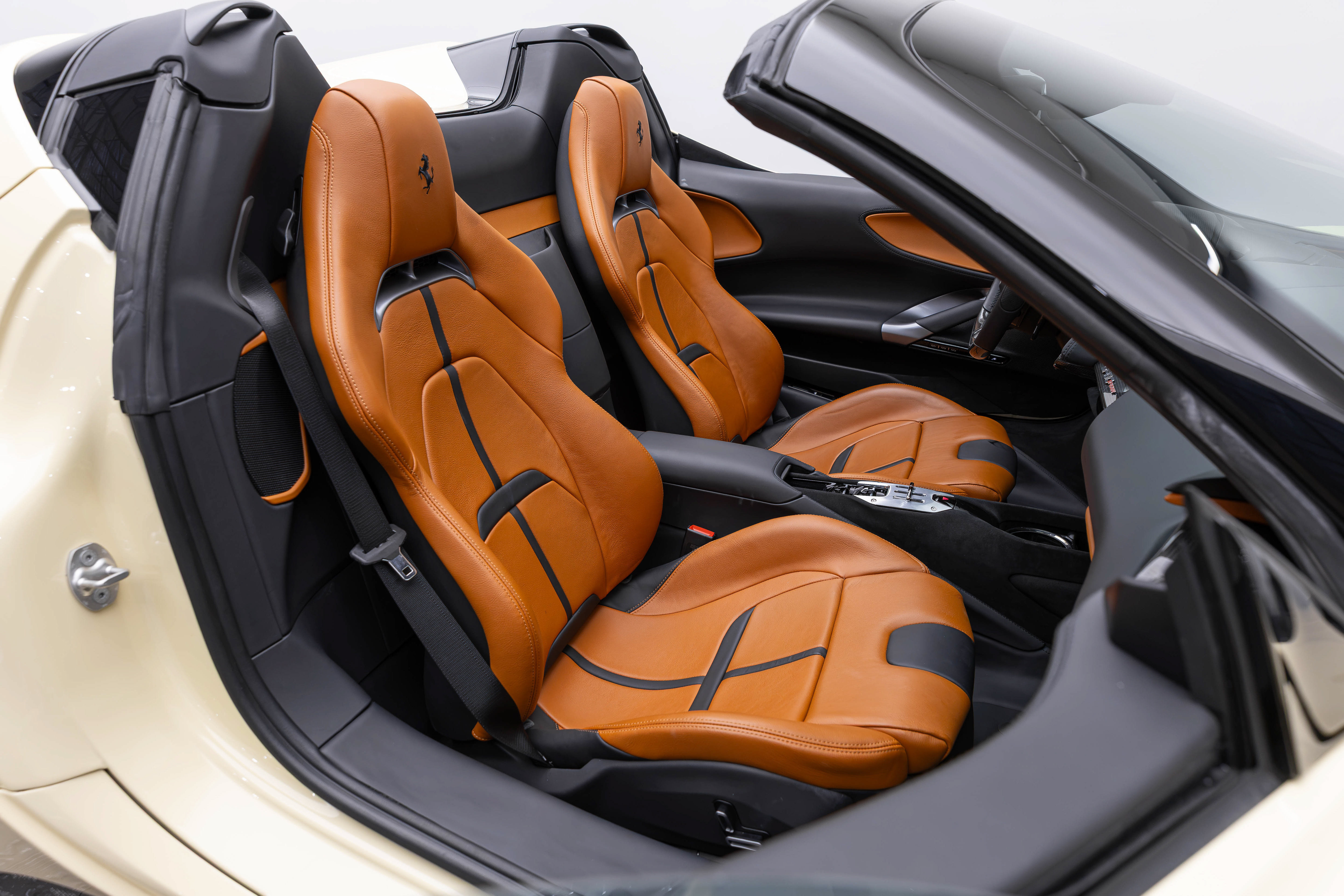 Used 2025 Ferrari SF90 Spider AWD/4WD image 45