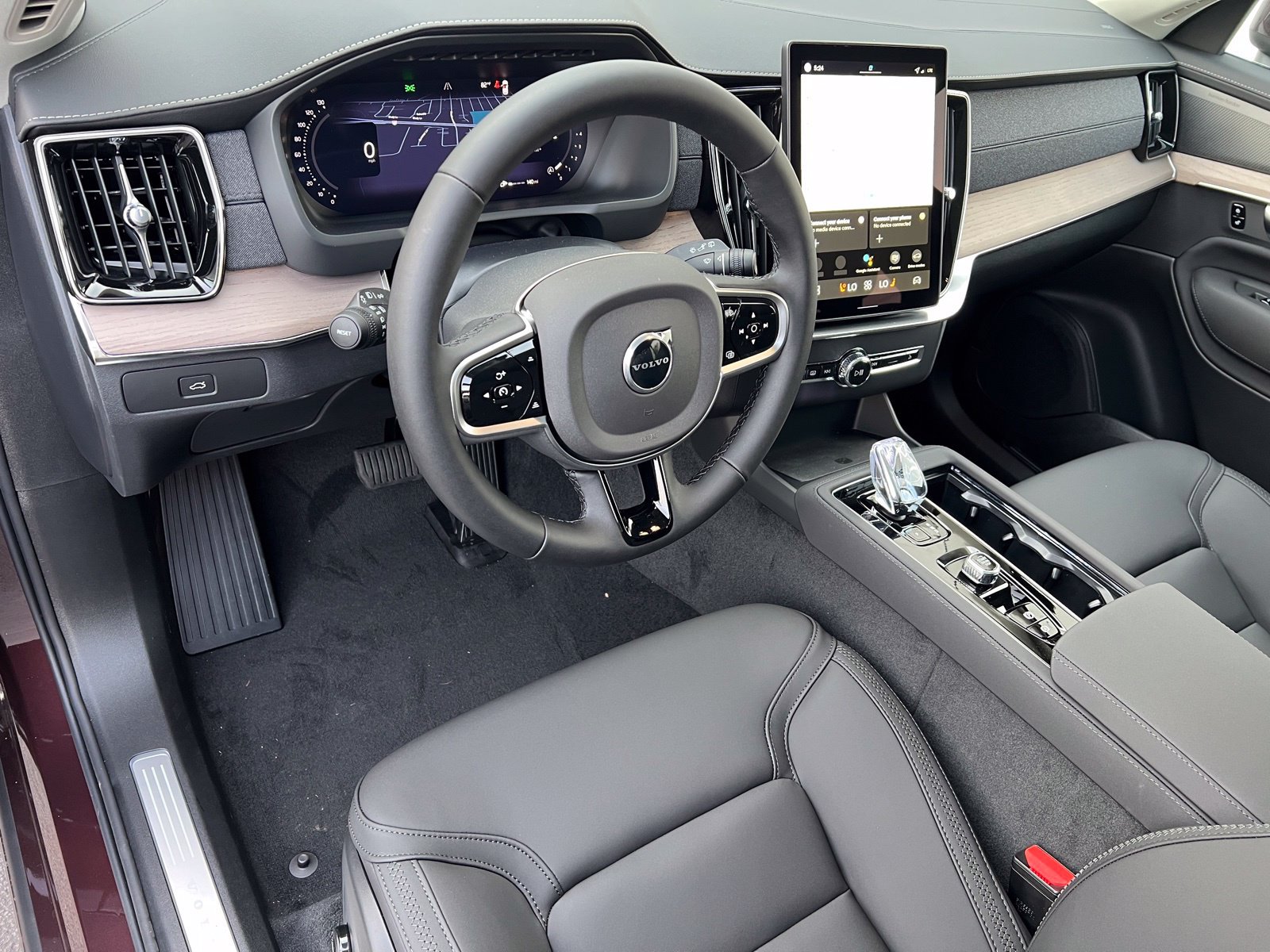 New 2026 Volvo XC90 B6 Plus w/ Protection Package Premier AWD/4WD image 15