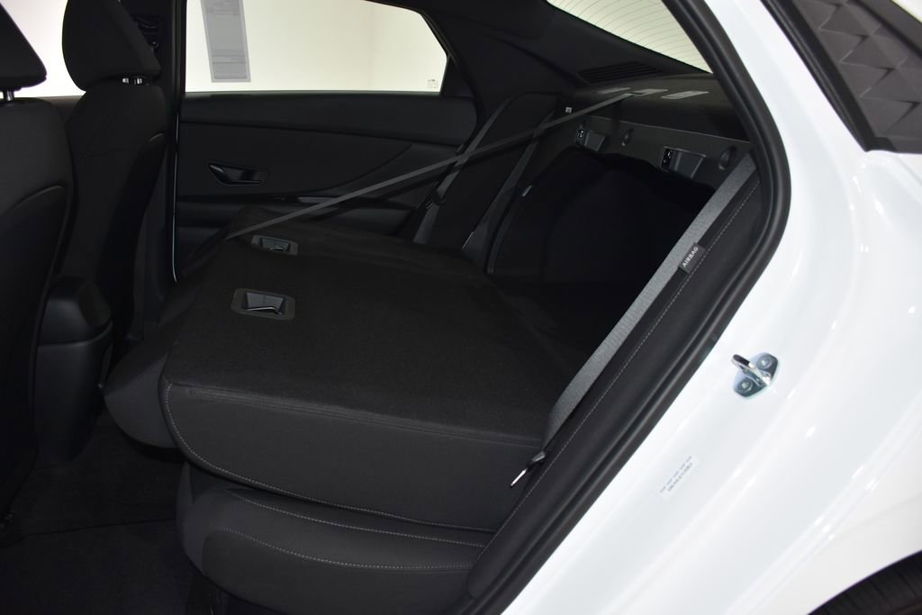 New 2026 Hyundai Elantra Sport image 29