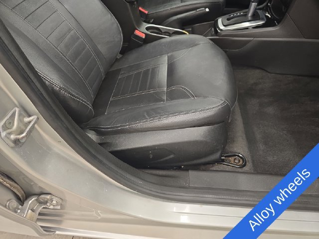 Used 2014 Ford Fiesta Titanium FWD image 10