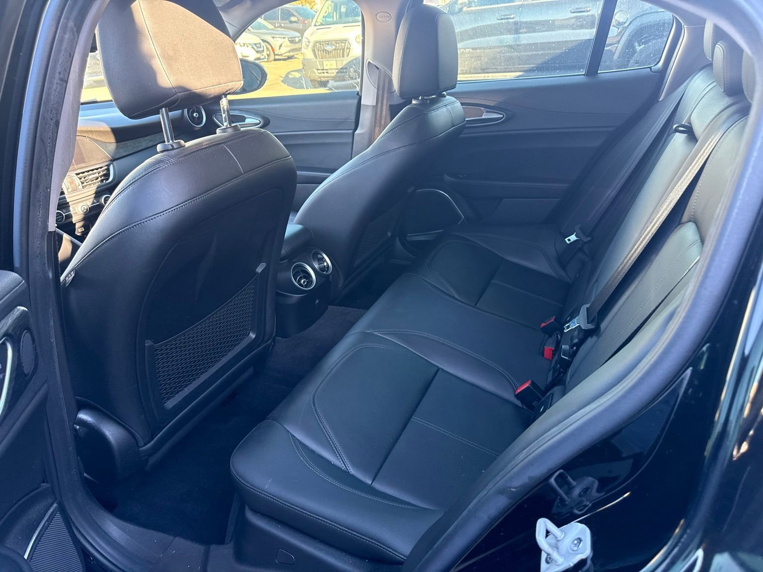 Used 2021 Alfa Romeo Giulia Sprint w/ Nero Edizione image 4