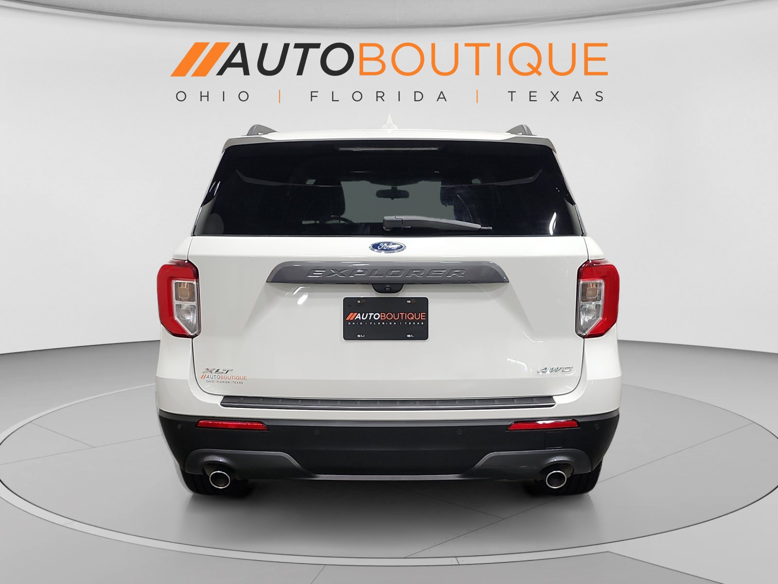 Used 2021 Ford Explorer XLT w/ Equipment Group 202A AWD/4WD image 4