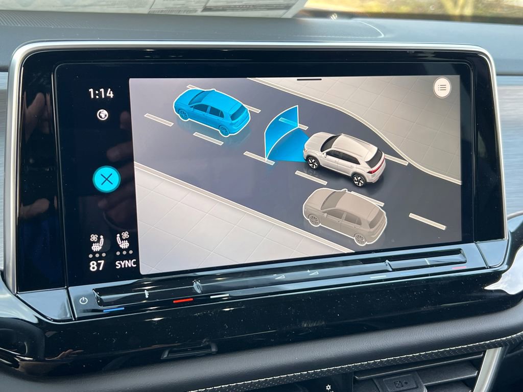 New 2026 Volkswagen Atlas Cross Sport SE image 24