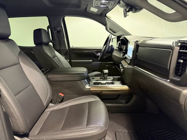 Certified 2024 Chevrolet Silverado 1500 RST w/ Convenience Package II AWD/4WD image 28