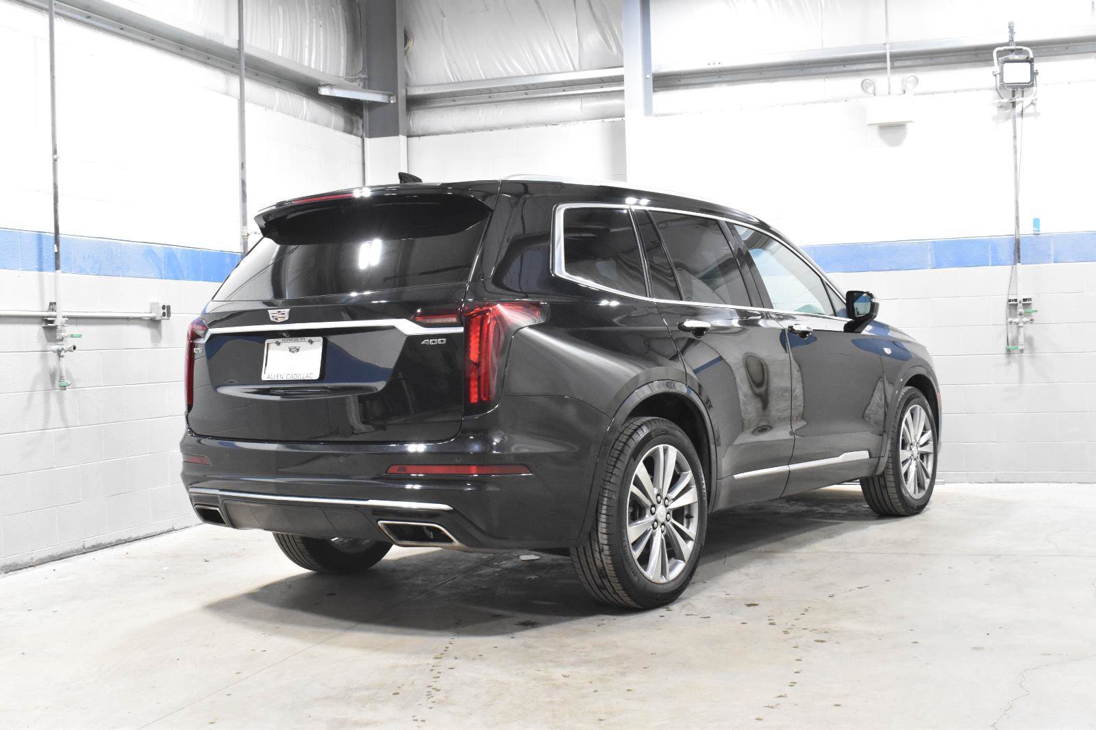 Certified 2024 Cadillac XT6 Premium Luxury FWD image 29