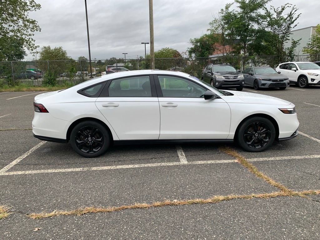 Used 2025 Honda Accord SE image 2