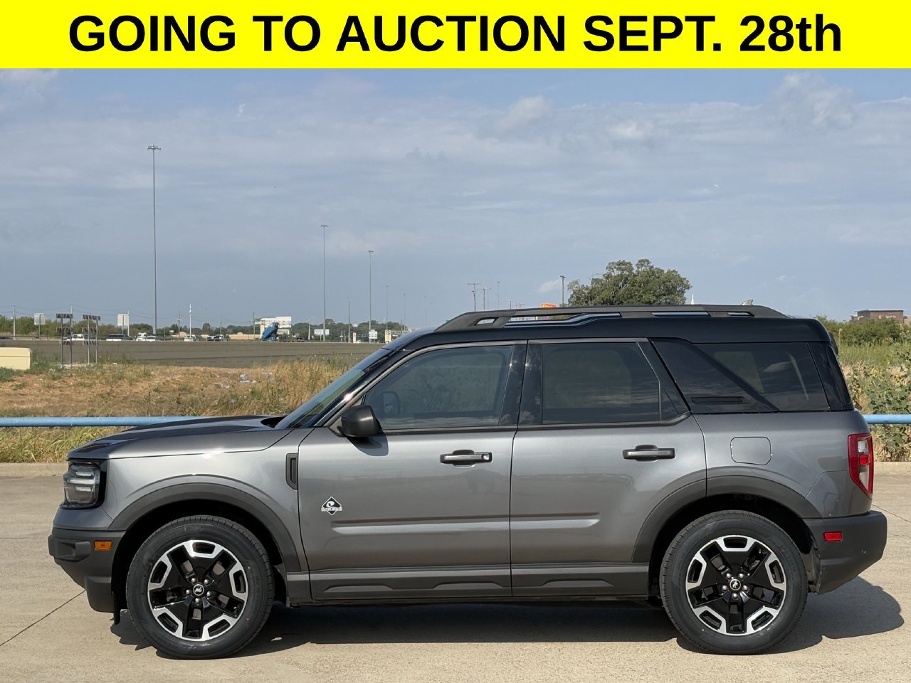 Certified 2022 Ford Bronco Sport Outer Banks w/ Tech Package AWD/4WD image 3