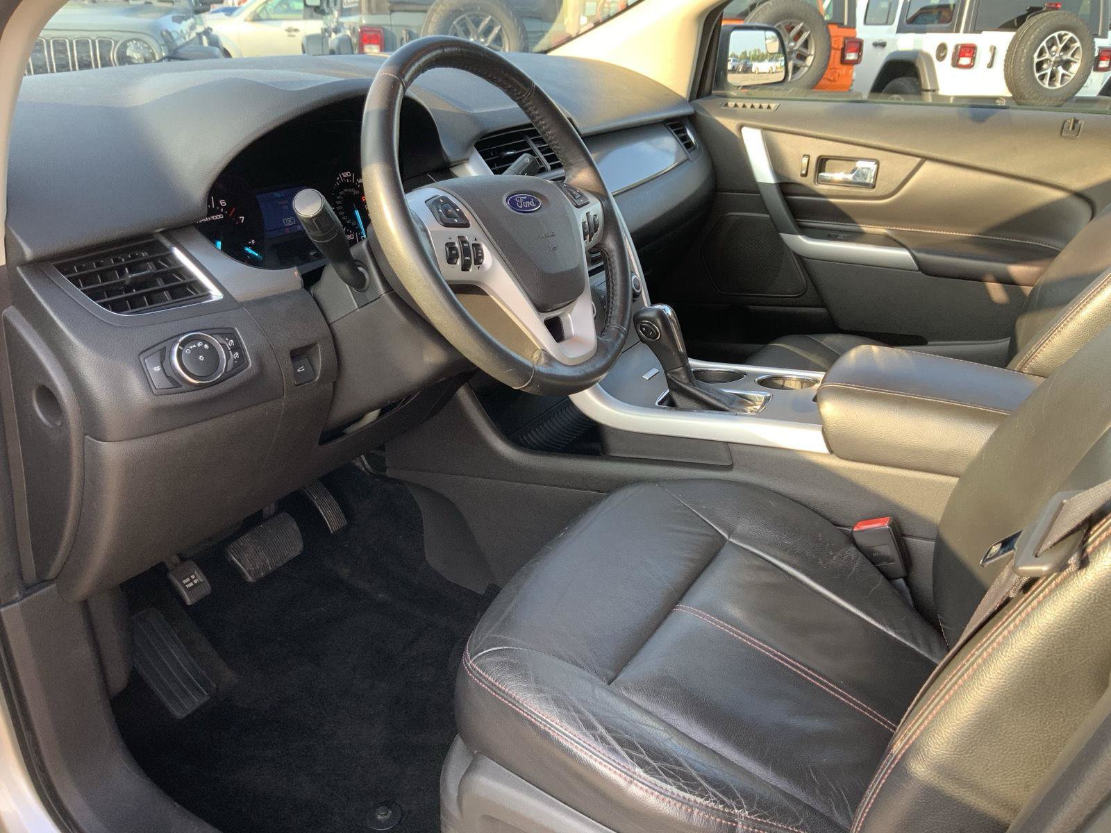 Used 2013 Ford Edge SEL FWD image 23