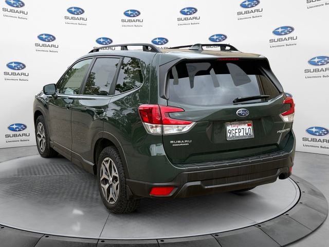 Used 2023 Subaru Forester Premium image 6