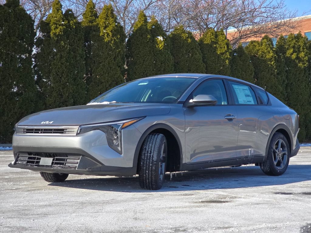 New 2025 Kia K4 LXS image 10
