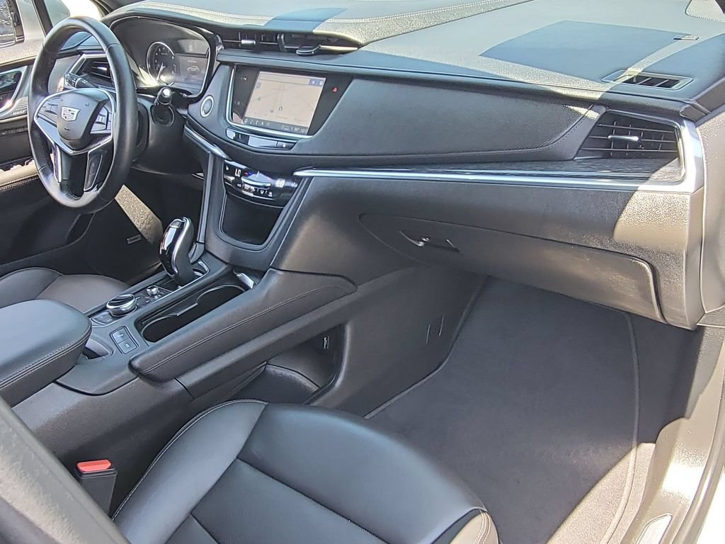 Certified 2024 Cadillac XT5 Premium Luxury FWD image 29