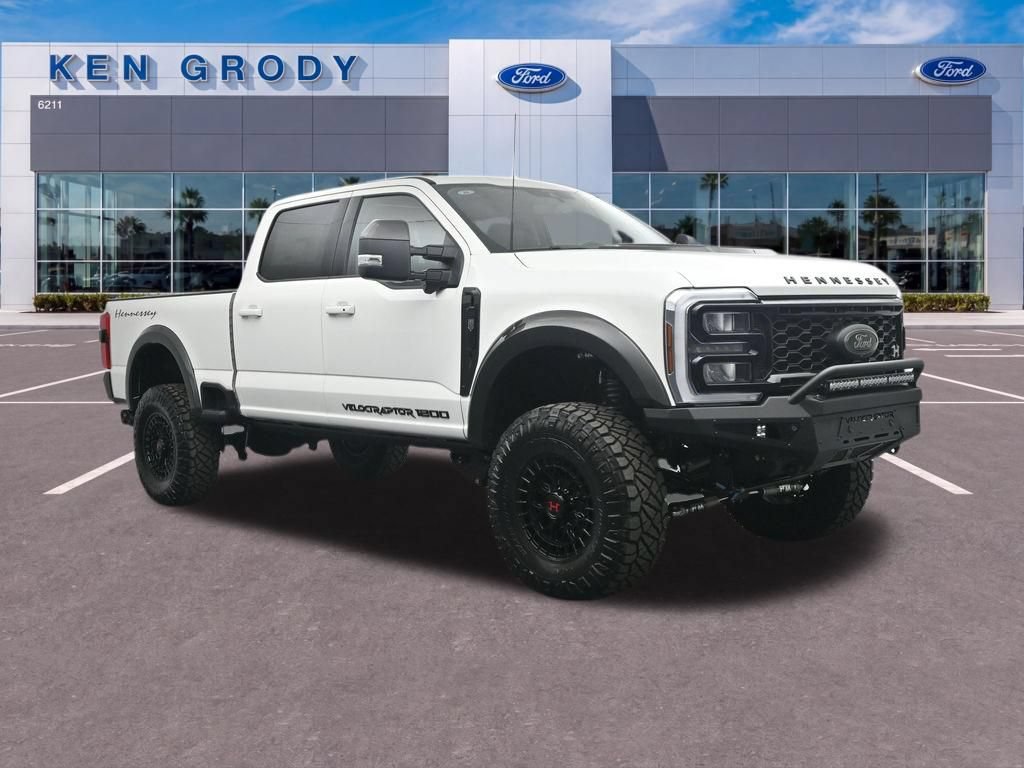 New 2026 Ford F250 Lariat w/ Black Appearance Package