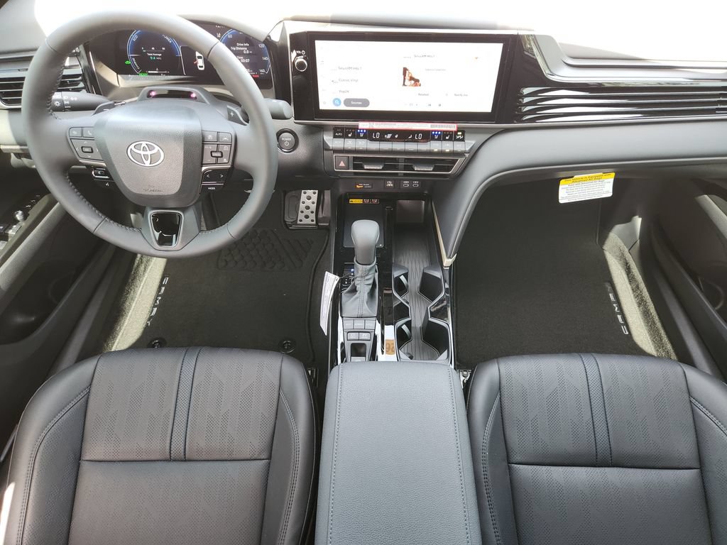 New 2026 Toyota Camry Hybrid FWD image 15