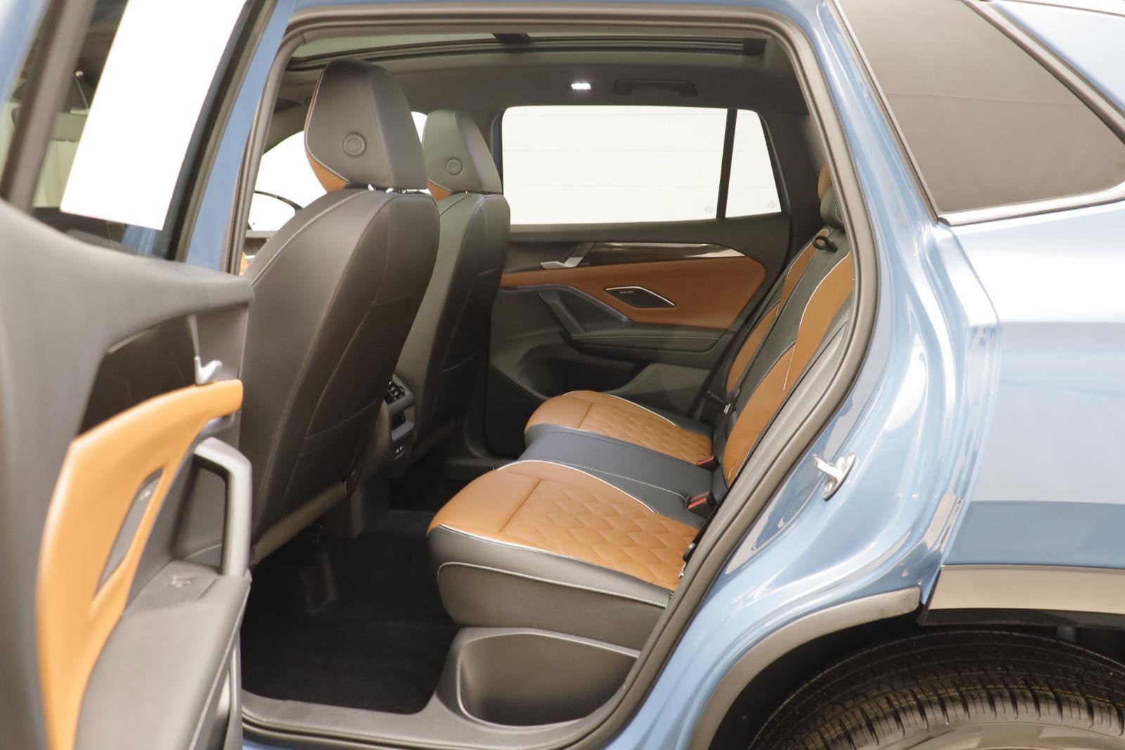 New 2026 Volkswagen Tiguan SEL R-Line image 16