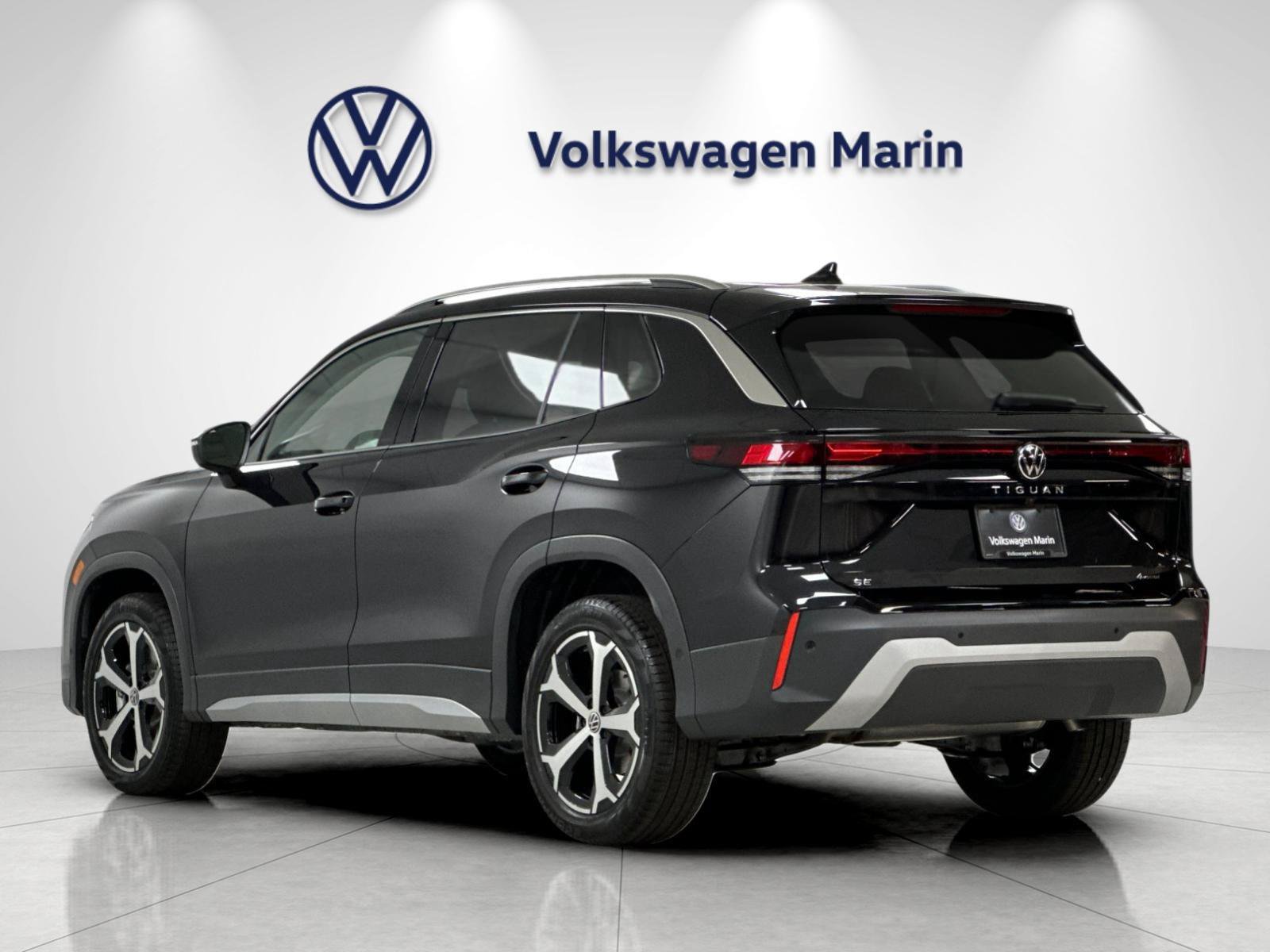New 2026 Volkswagen Tiguan SE AWD/4WD image 3