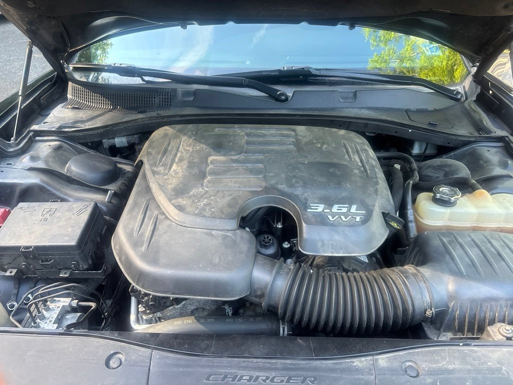 Used 2016 Dodge Charger SXT RWD image 42