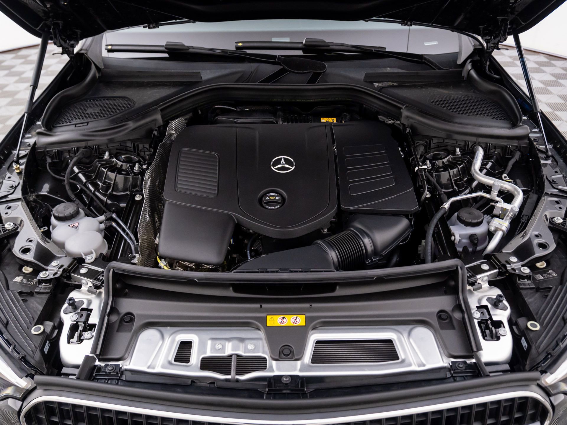 New 2026 Mercedes-Benz GLC 300 4MATIC image 31