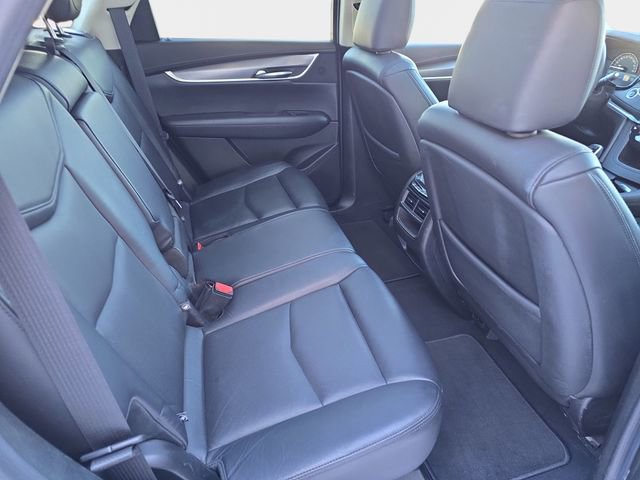 Used 2018 Cadillac XT5 Luxury w/ Driver Awareness Package image 13