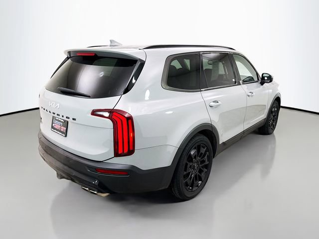 Used 2022 Kia Telluride SX w/ Nightfall Edition Package AWD/4WD image 9
