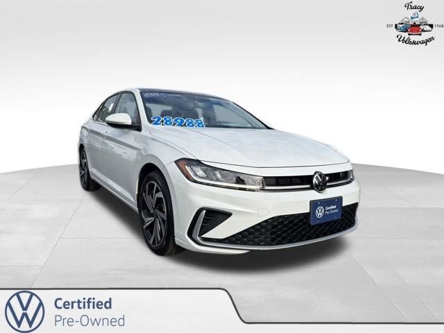 Certified 2025 Volkswagen Jetta SEL