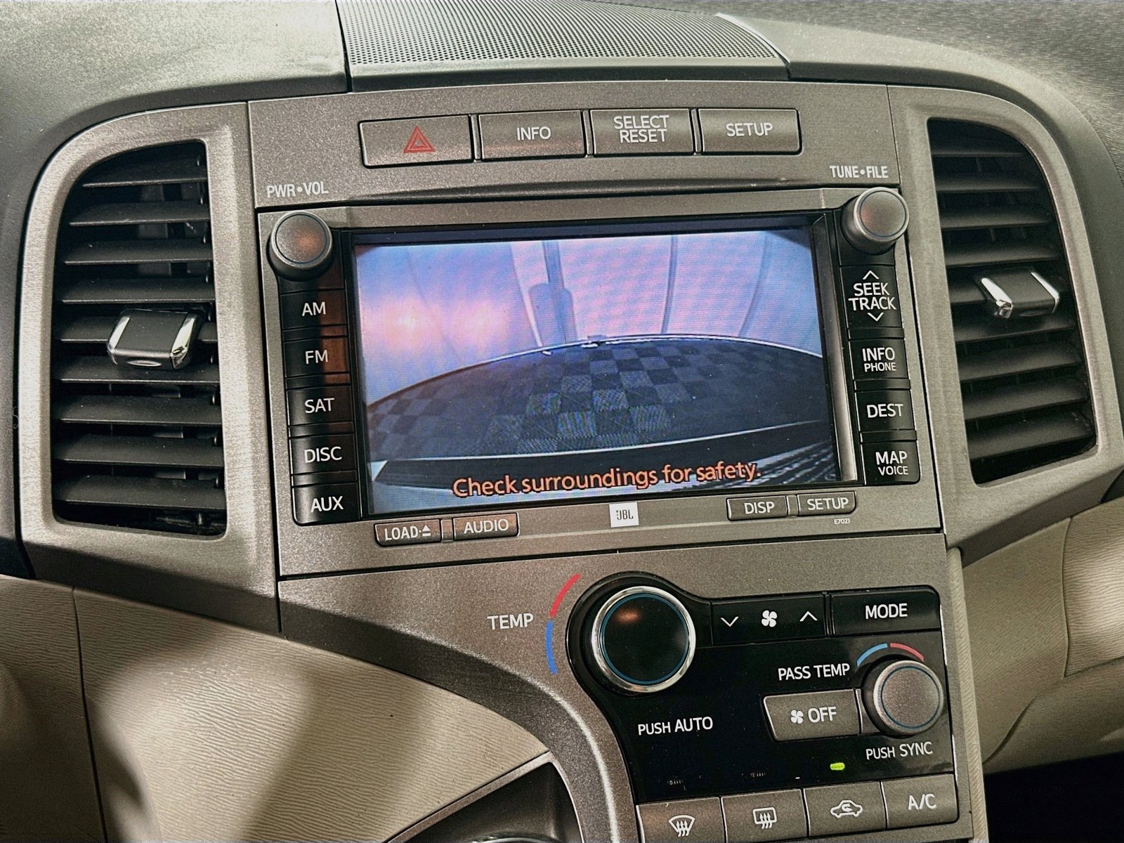 Used 2010 Toyota Venza AWD image 14