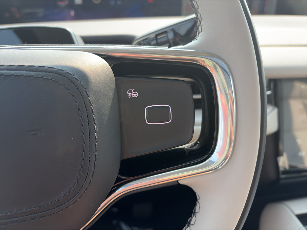 New 2026 Lincoln Navigator Reserve AWD/4WD image 31